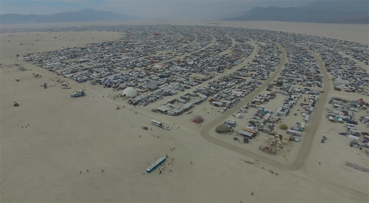 Dronebeelden van Burning Man Festival 2016