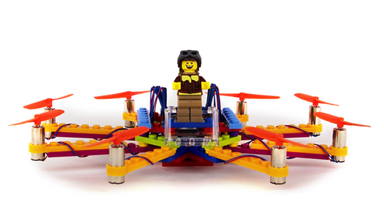 Bouw eenvoudig je eigen octocopter met Flybrix Lego drone