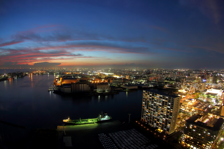 Timelaps van de haven in Chiba