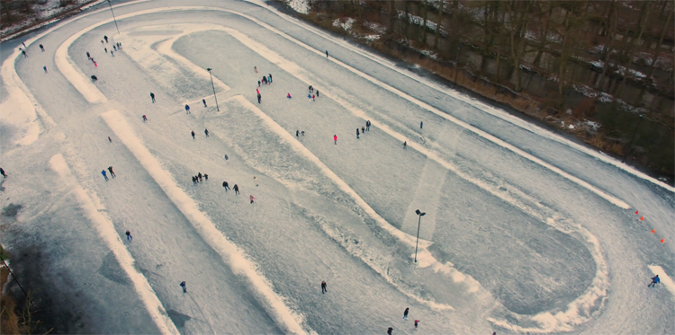 Dronebeelden schaatsbaan Twickel in Twente